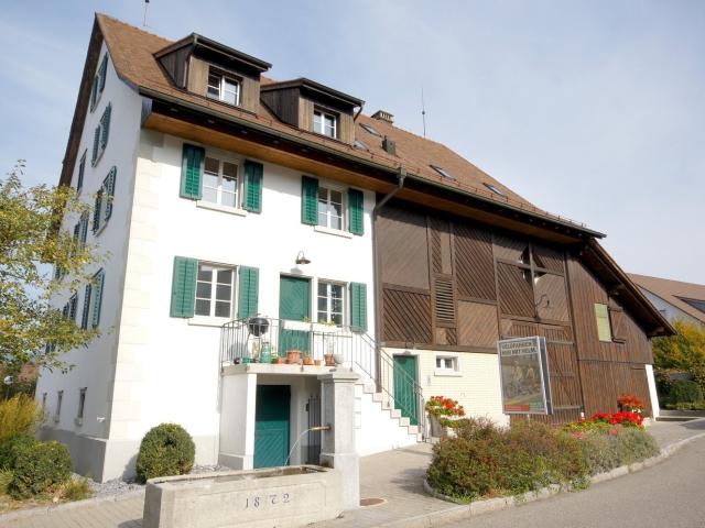 Rent a 2 ½ rooms duplex in Dänikon ZH Flatfox