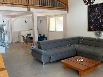 Rent a 2 ½ rooms loft in Misery Flatfox