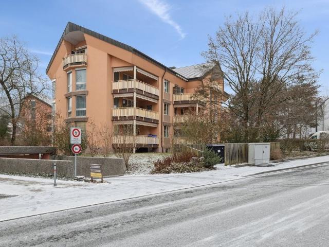 Rent a 2 rooms roof flat in Arlesheim Flatfox