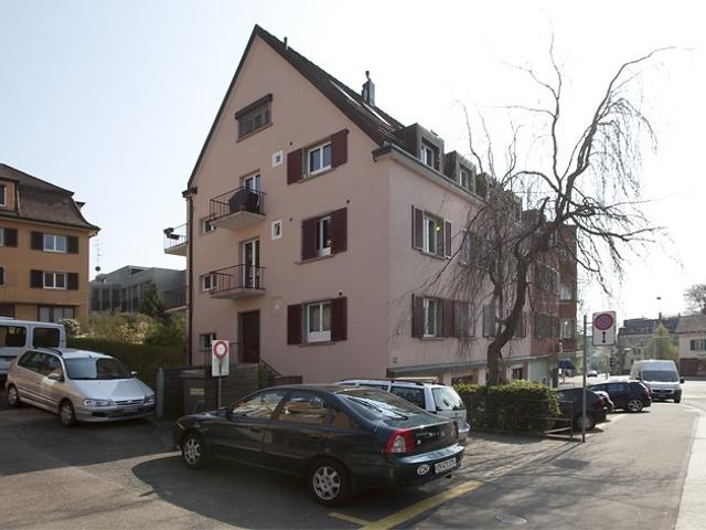 Rent a 2 rooms roof flat in Zürich Flatfox
