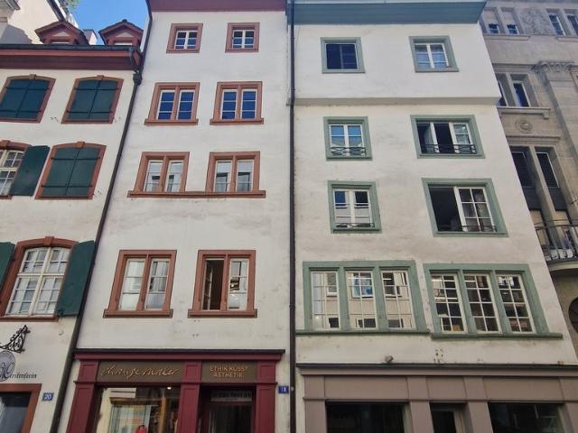Rent a 7 rooms apartment in Basel Flatfox