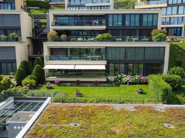 Rent a 4 ½ rooms terrace flat in Brunnen Flatfox