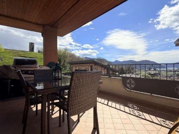 Rent a 4 ½ rooms villa in Bioggio Flatfox