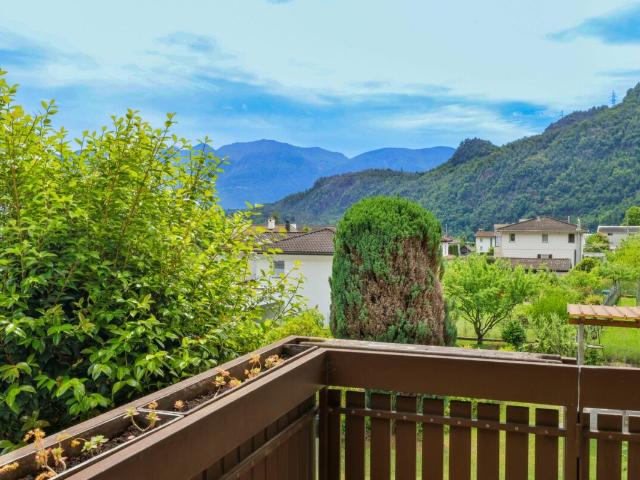 Rent a 4 ½ rooms apartment in Cavigliano Flatfox
