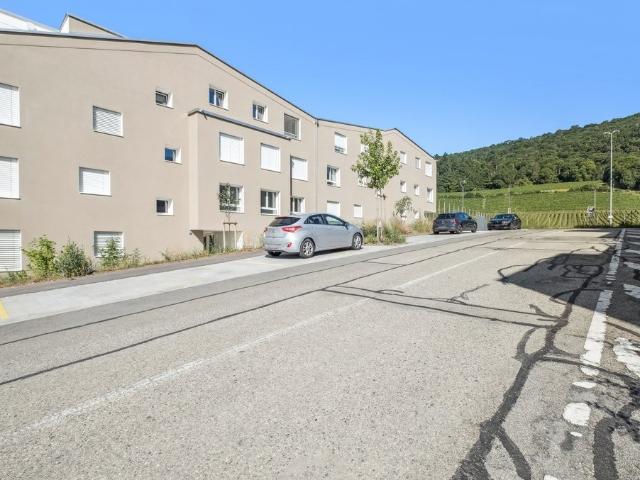 Rent a 4 ½ rooms apartment in Cressier Flatfox