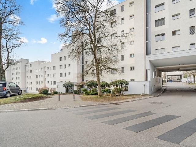 Rent a 4 ½ rooms apartment in Adlikon b. Regensdorf Flatfox