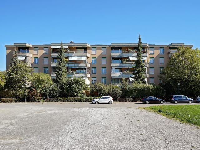 Rent a 4 ½ rooms apartment in Aesch BL Flatfox