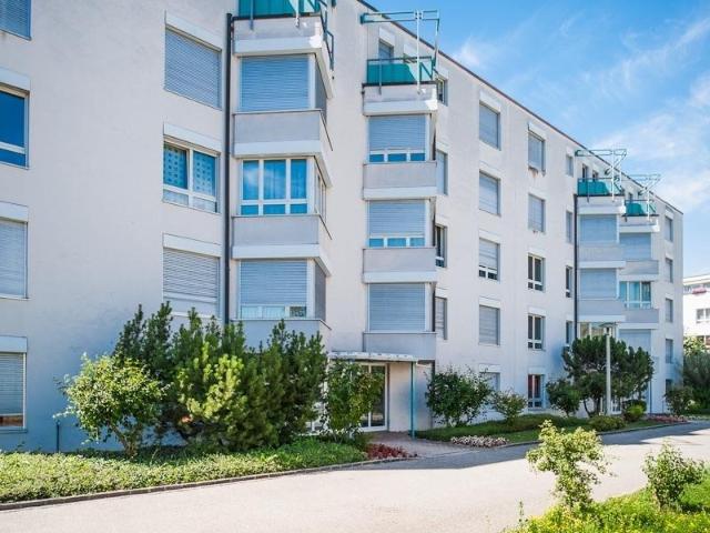 Rent a 4 ½ rooms apartment in Aesch BL Flatfox