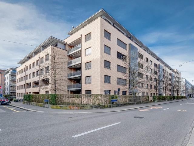 Rent a 4 ½ rooms apartment in Basel Flatfox