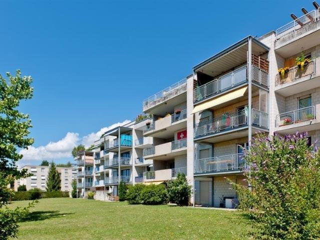 Rent a 4 ½ rooms apartment in Bellach Flatfox