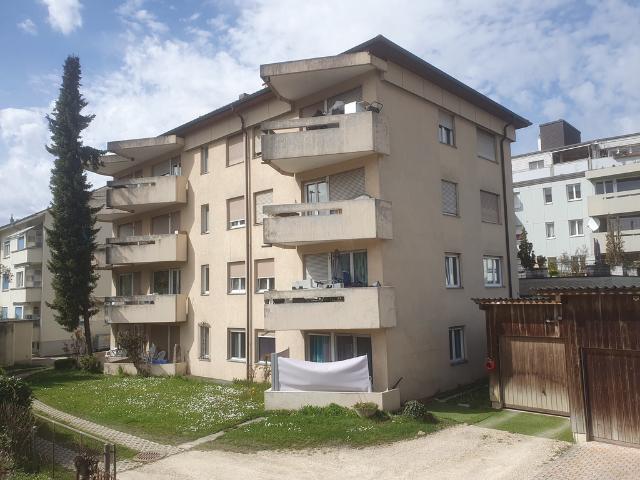 Rent a 4 rooms apartment in Biel Flatfox