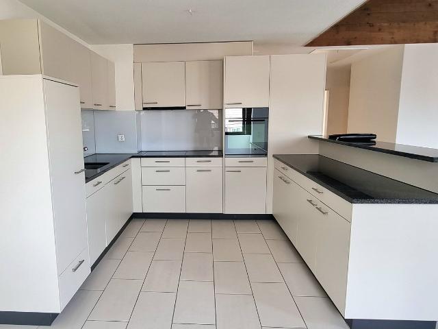 Rent a 4 ½ rooms apartment in Biel Flatfox