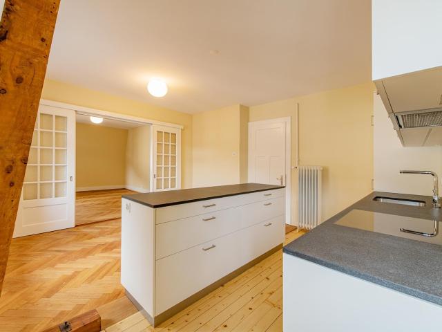 Rent a 4 ½ rooms apartment in Brig Flatfox