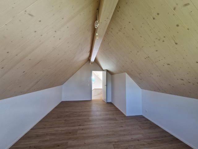 Rent a 4 ½ rooms apartment in Bünzen Flatfox