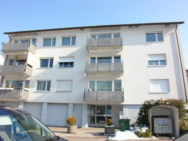 Rent a 4 rooms apartment in Gattikon Flatfox