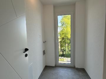 Rent a 4 ½ rooms apartment in Gampelen Flatfox