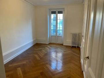 Rent a 4 rooms apartment in Genève Flatfox