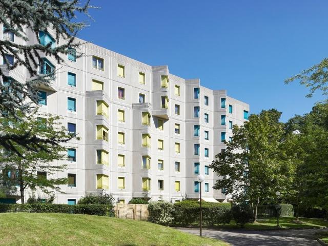 Rent a 4 rooms apartment in Genève Flatfox