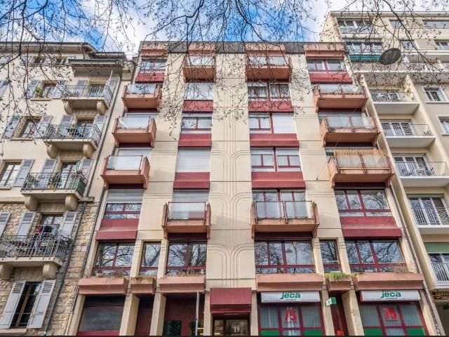 Rent a 4 rooms apartment in Genève Flatfox