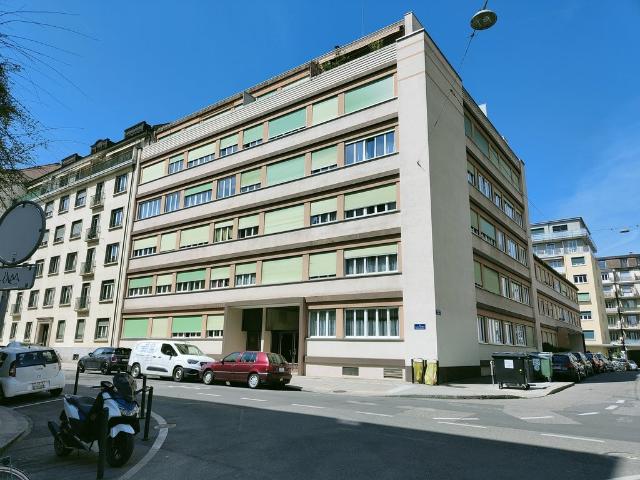Rent a 4 rooms apartment in Genève Flatfox