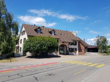 Rent a 4 ½ rooms apartment in Gipf Oberfrick Flatfox
