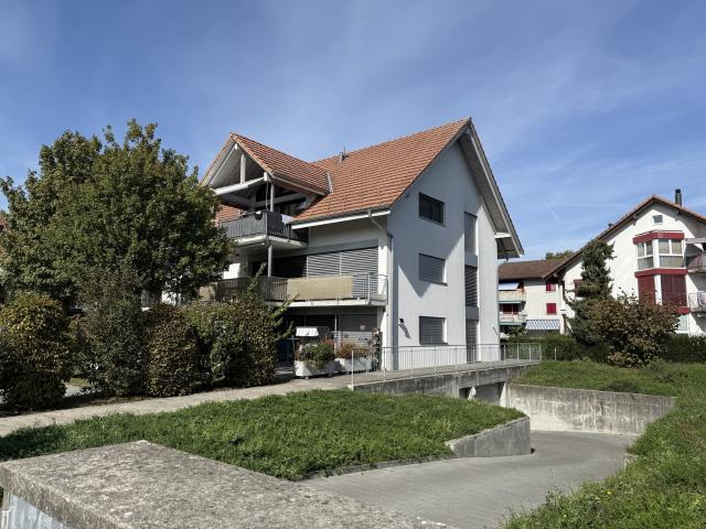 Rent a 4 ½ rooms apartment in Dotzigen Flatfox
