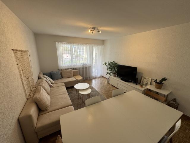 Rent a 4 ½ rooms apartment in Domat/Ems Flatfox