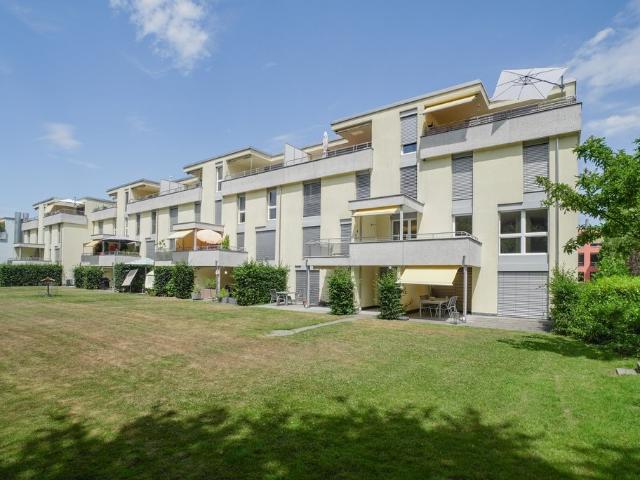 Rent a 4 ½ rooms apartment in Dättwil AG Flatfox