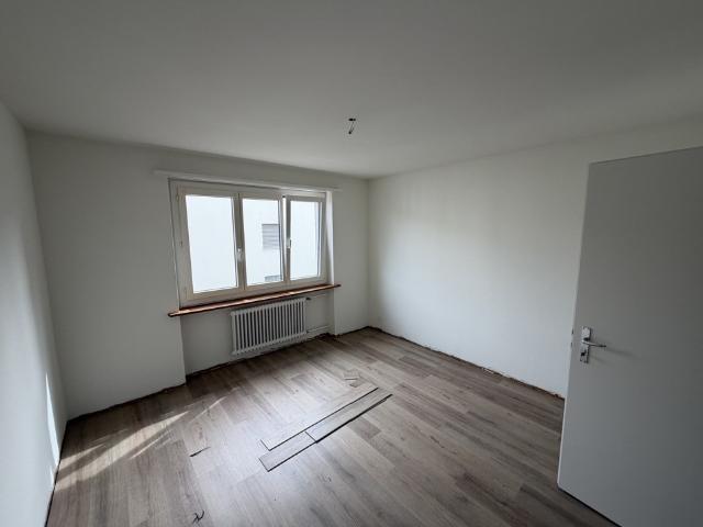 Rent a 4 rooms apartment in Dielsdorf Flatfox