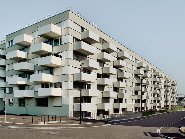 Rent a 4 ½ rooms apartment in Dübendorf Flatfox