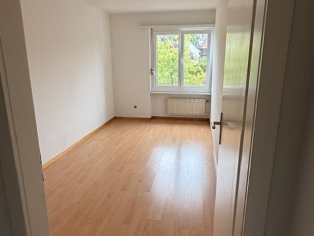 Rent a 4 rooms apartment in Dübendorf Flatfox