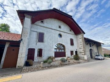 Rent a 4 ½ rooms apartment in Duillier Flatfox