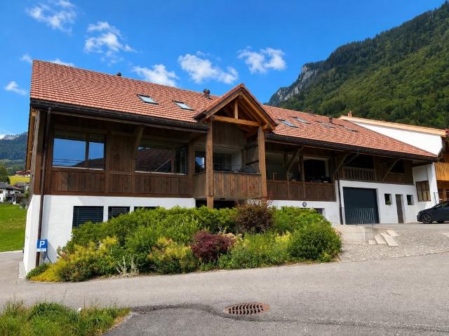 Rent a 4 ½ rooms apartment in Estavannens Flatfox