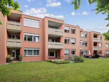 Rent a 4 ½ rooms apartment in Ettingen Flatfox