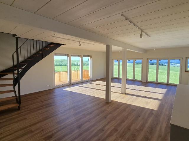 Rent a 4 ½ rooms apartment in Frieswil Flatfox
