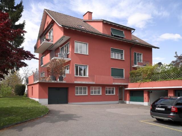 Rent a 4 ½ rooms apartment in Küsnacht Flatfox