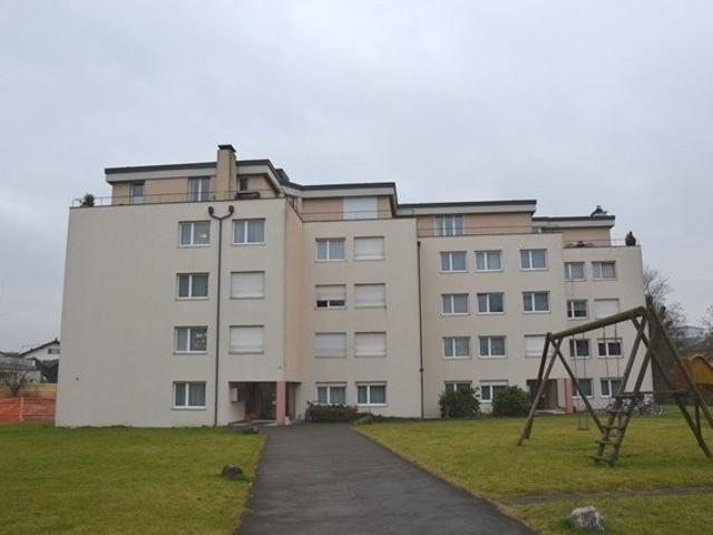 Rent a 4 ½ rooms apartment in Horn Flatfox