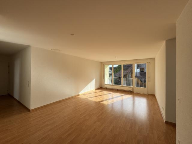 Rent a 4 ½ rooms apartment in Hausen am Albis Flatfox