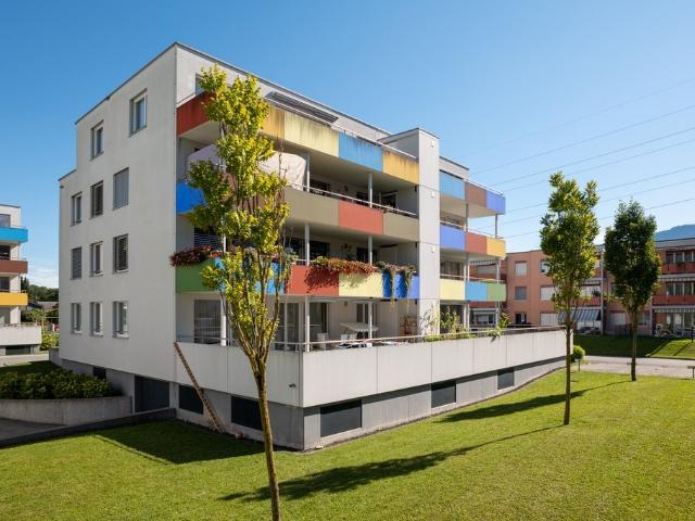 Rent a 4 ½ rooms apartment in Haag Flatfox