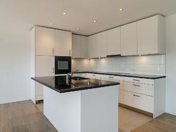Rent a 4 ½ rooms apartment in Heitenried Flatfox