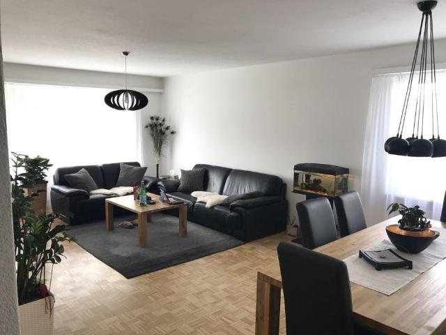 Rent a 4 rooms apartment in Jona Flatfox