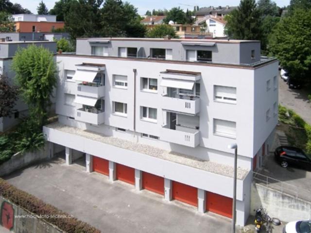 Rent a 4 rooms apartment in Oberwil BL Flatfox