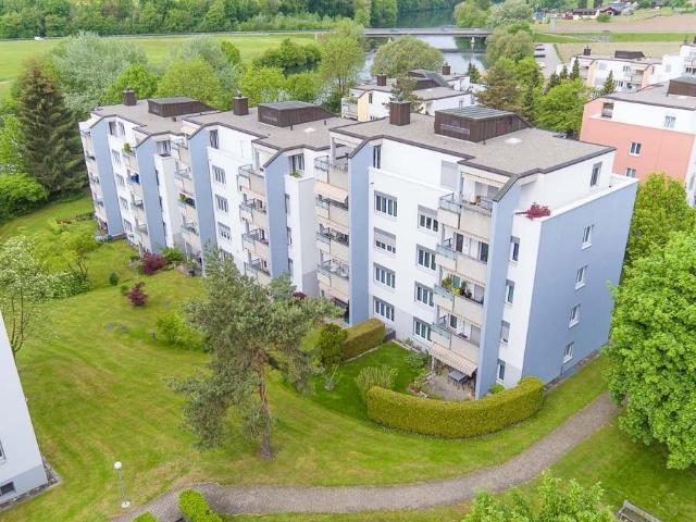 Rent a 4 ½ rooms apartment in Oetwil a.d.L. Flatfox