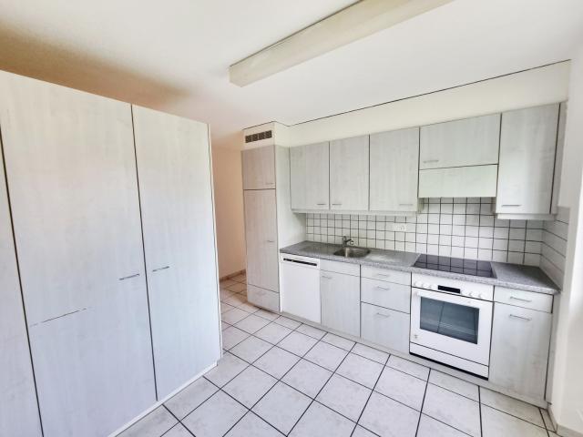 Rent a 4 rooms apartment in Oensingen Flatfox