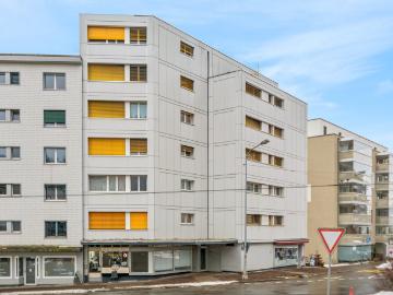 Rent a 4 rooms apartment in La Chaux de Fonds Flatfox