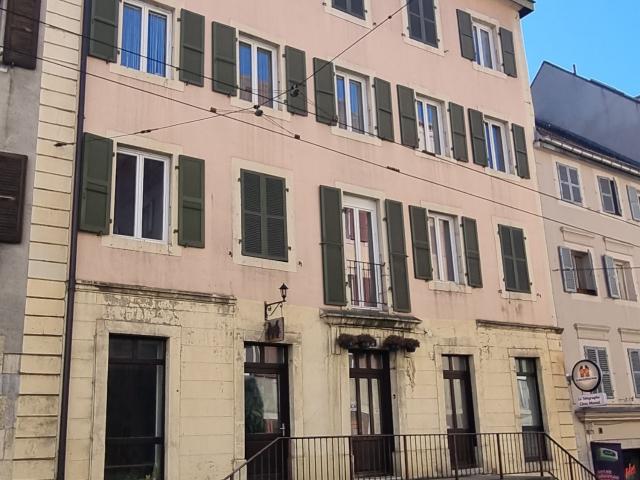 Rent a 4 rooms apartment in La Chaux de Fonds Flatfox