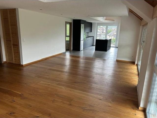 Rent a 4 ½ rooms apartment in Langnau Flatfox