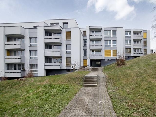 Rent a 4 ½ rooms apartment in Lengnau AG Flatfox