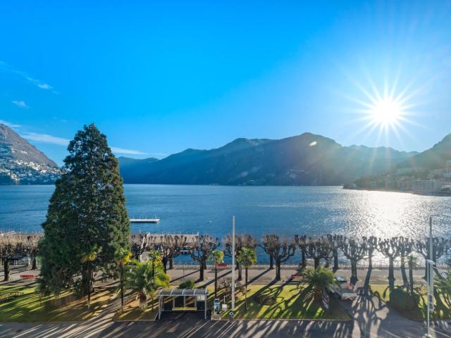 Rent a 4 rooms apartment in Lugano Flatfox