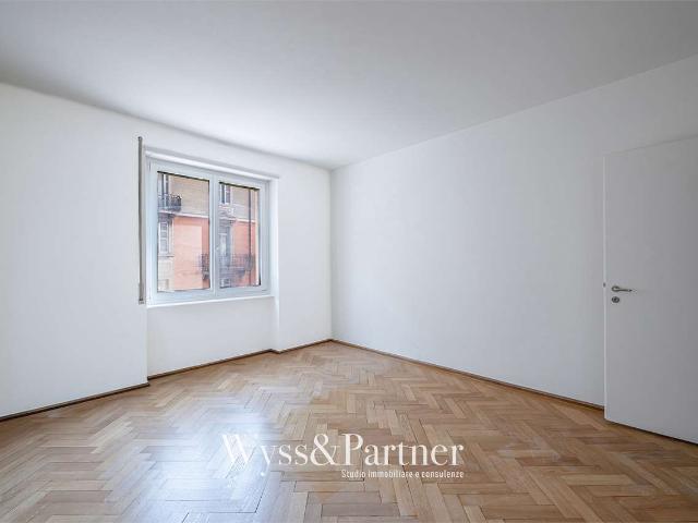 Rent a 4 rooms apartment in Lugano Flatfox